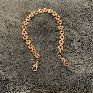 Elegant Gold Panther  Bracelet